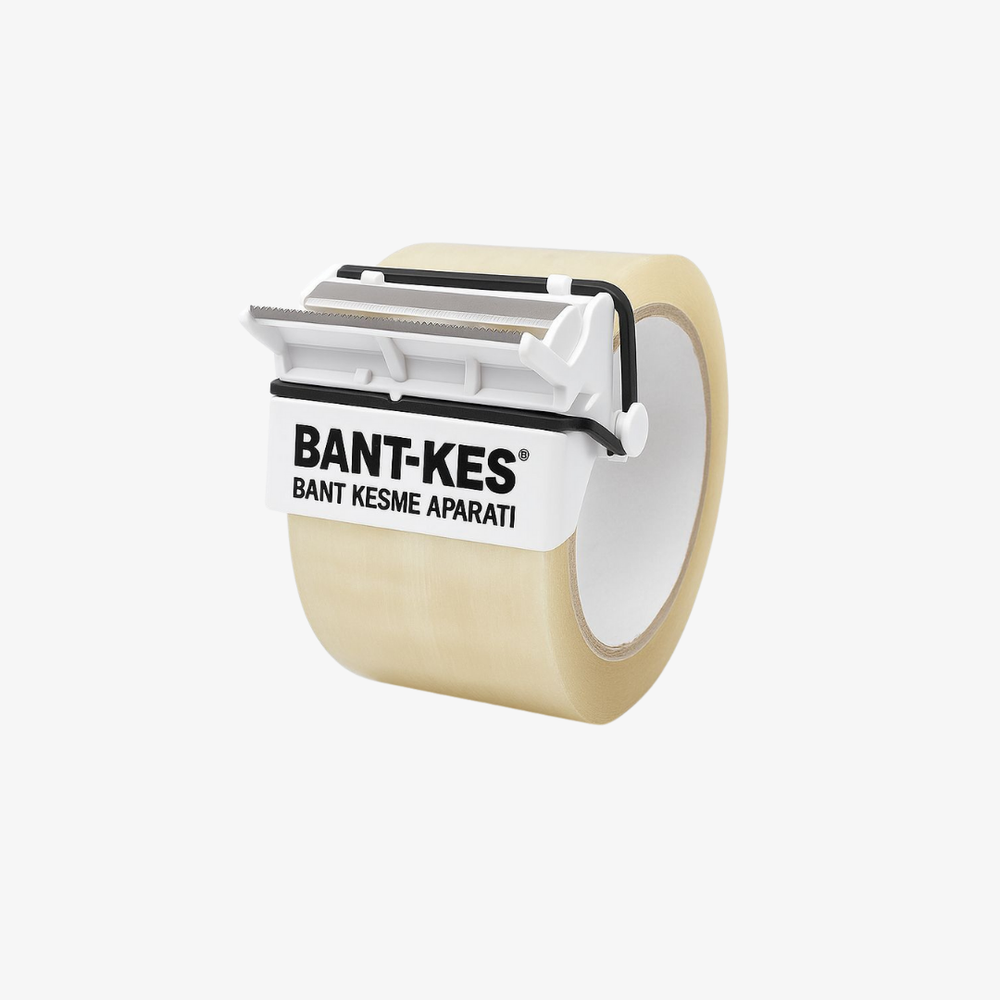 Beyaz bant kesme aparatı (bantlı kullanım) – pratik ve ergonomik tasarımıyla koli bandını rahatça kesmeye yardımcı olur. Lojistik, depolama ve e-ticaret gönderilerinde etkin paketleme çözümü sunar.